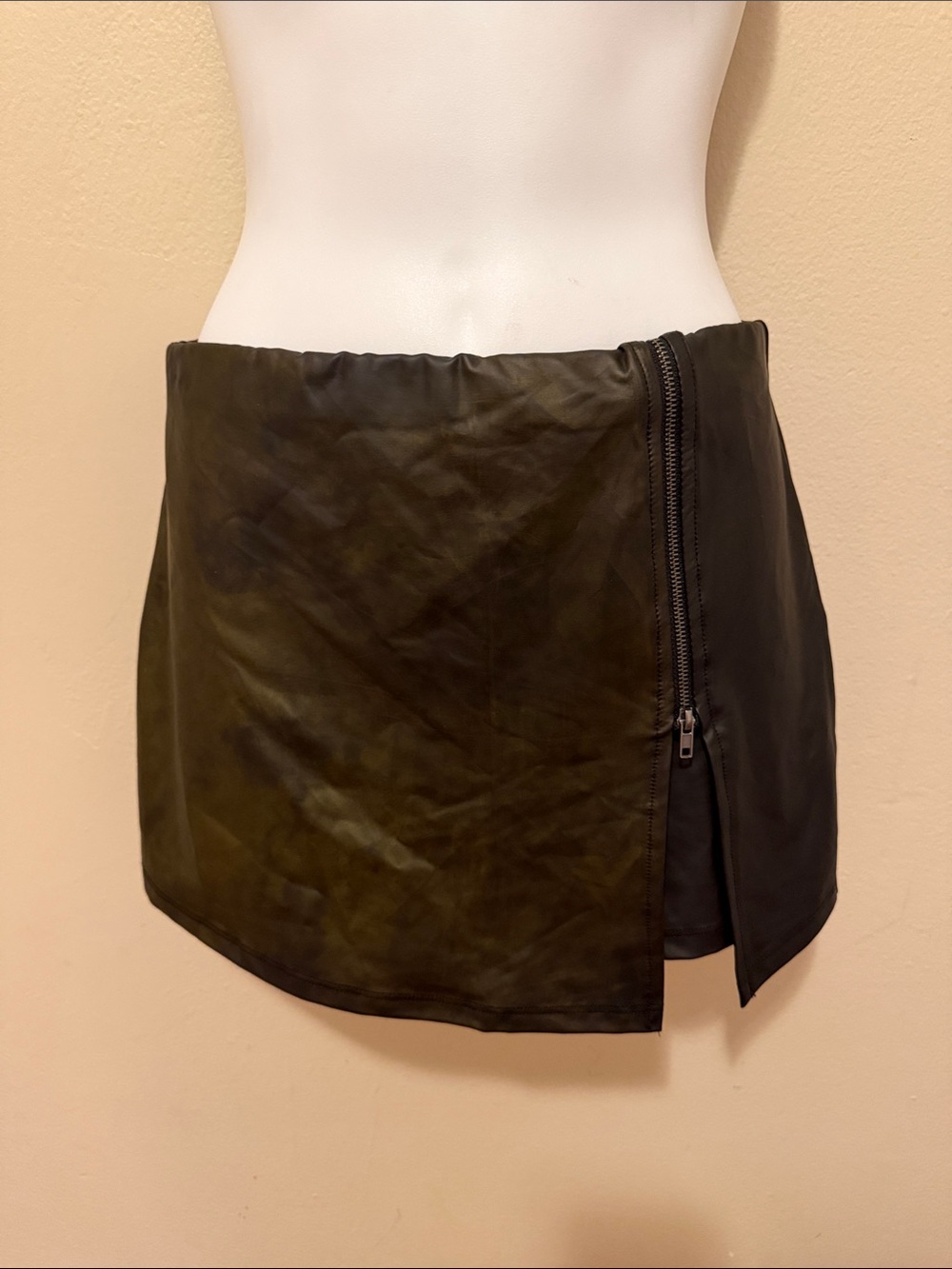 Bozzolo Black Leather Mini Skort with Side Exposed Zip